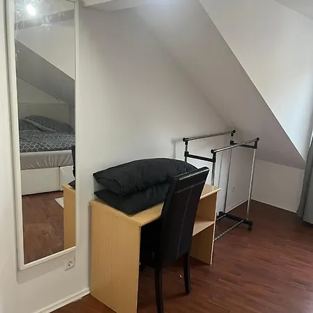 Vis-a-vis Komfort Dg-wohnung *