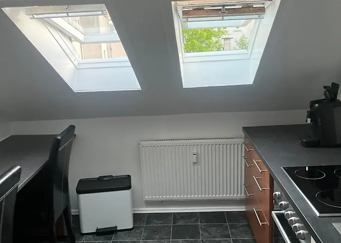 Vis-a-vis Komfort Dg-wohnung *